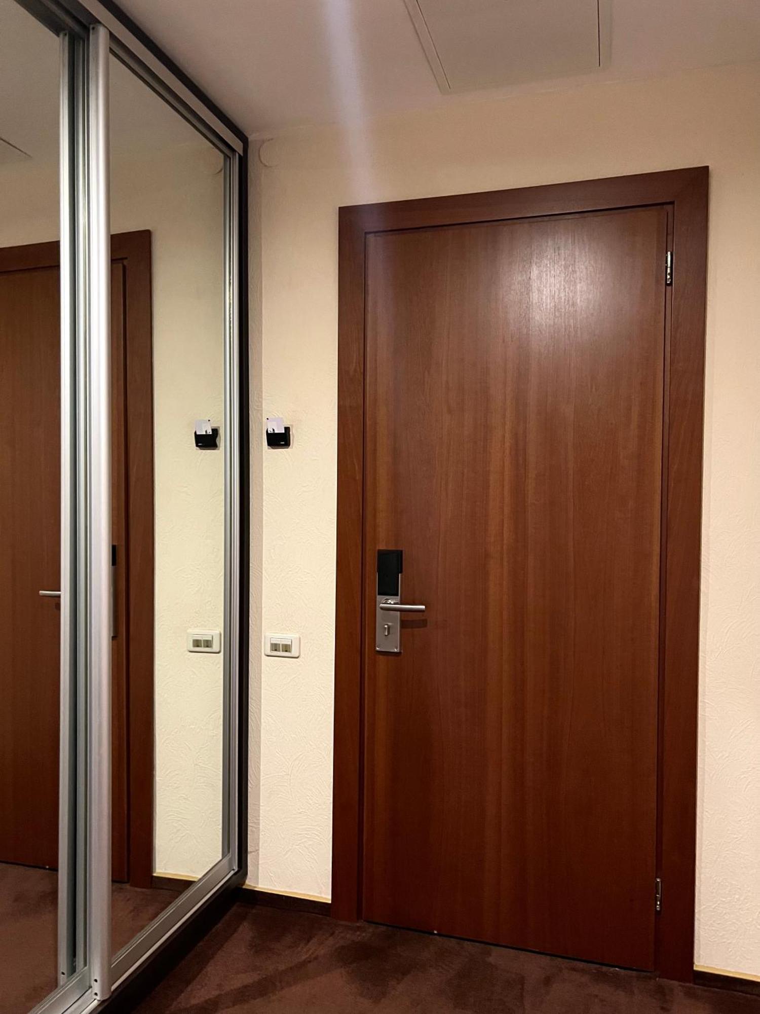 Jeppesen Residence Алма Ата Екстериор снимка